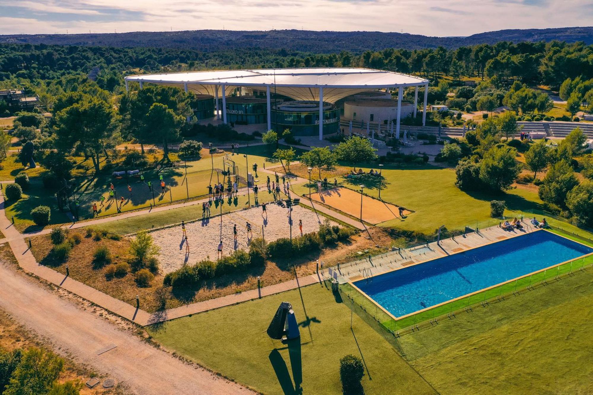 Thecamp Hotel & Lodges - Aix En Provence Aix-en-Provence Esterno foto